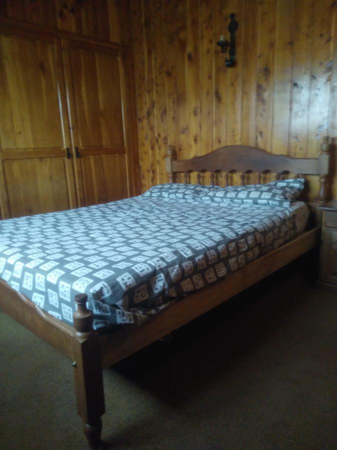 Universal Traveller'S Hostel San Carlos de Bariloche Exterior foto