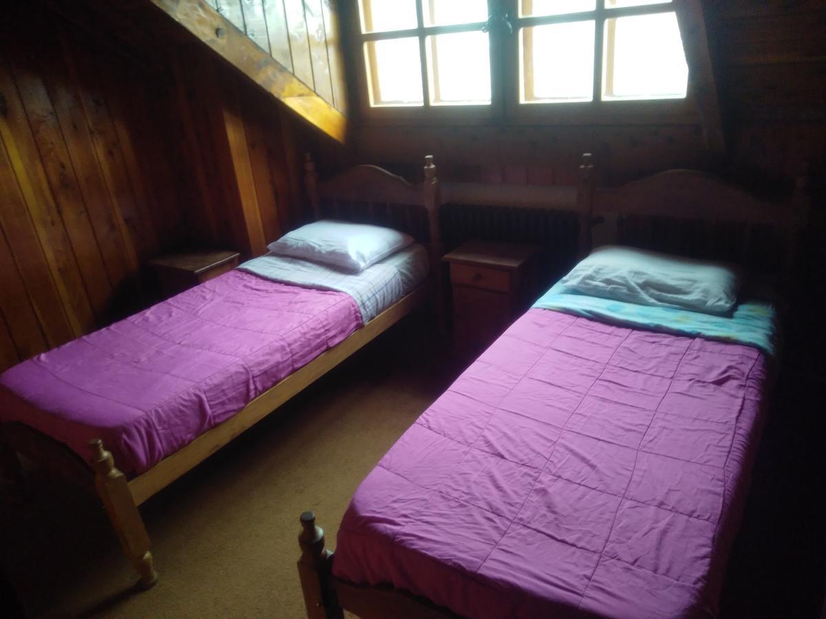 Universal Traveller'S Hostel San Carlos de Bariloche Exterior foto